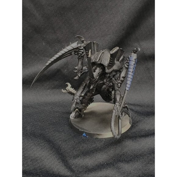 Warhammer 40k Tyranids Hive Tyrant w Whip & Sword Assembled Metal Plastic HT1 - Picture 2 of 7